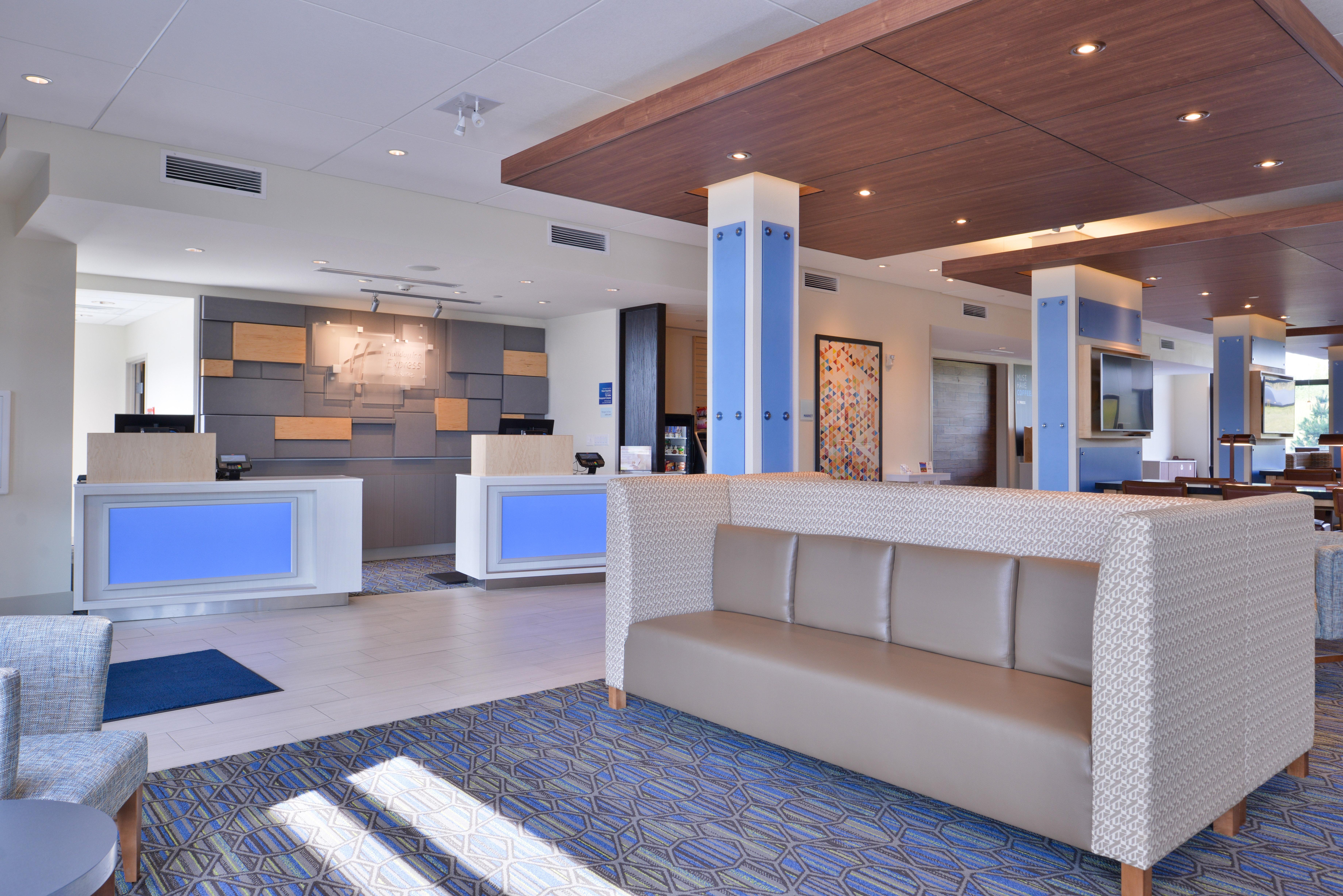 Holiday Inn Express & Suites - Olathe West By Ihg Exterior photo